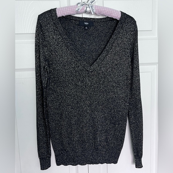 Mossimo Supply Co. Sweaters - Mossimo Black/Gold Sparkle Long Sleeve V-Neck Sweater-Size S